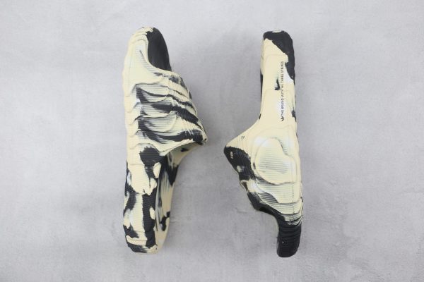 Adidas Adilette - Cream & Black