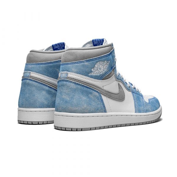 air-jordan-1-hyper-royal-1.jpg Air Jordan 1- Hyper Royal