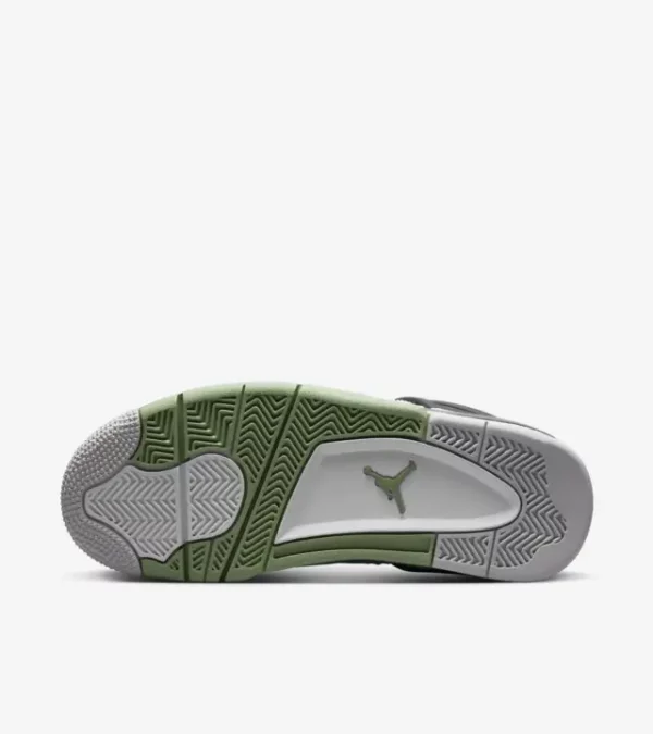 air-jordan-4-oil-green-5.webp Air Jordan 4- Oil Green
