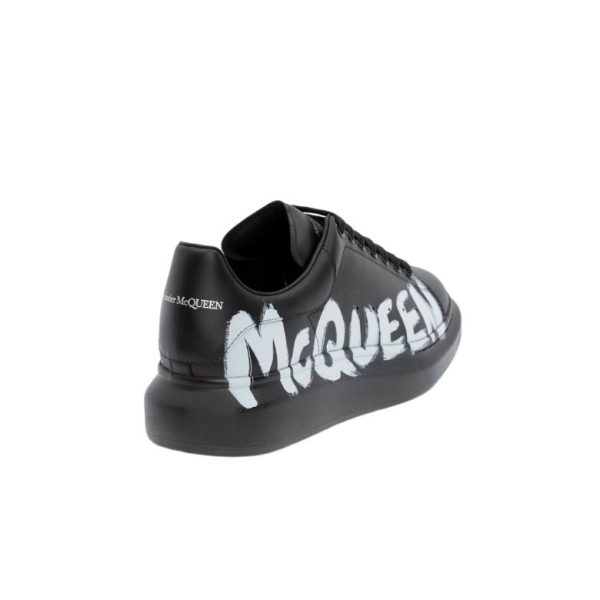 xr:d:DAFmkUkWp4Q:98,j:8491938370005289537,t:23082920 Alexander McQueen- Black Graffiti