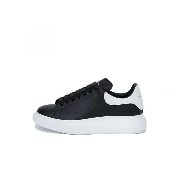 alexander-mcqueen-black-white-3.jpg Alexander McQueen- Black White