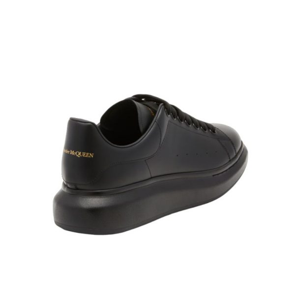 xr:d:DAFmkUkWp4Q:238,j:3528978876224199360,t:23110815 Alexander McQueen- Full Black