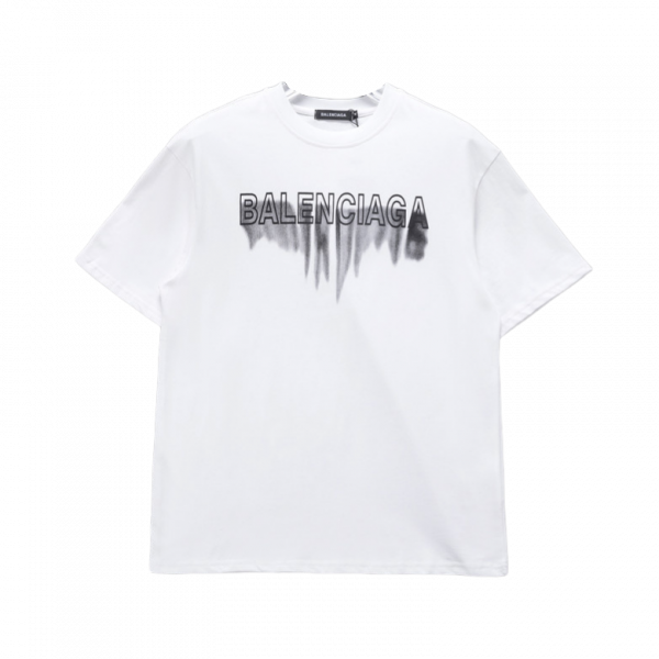 balenciaga´s-falling-apart.png Balenciaga´s Falling Apart
