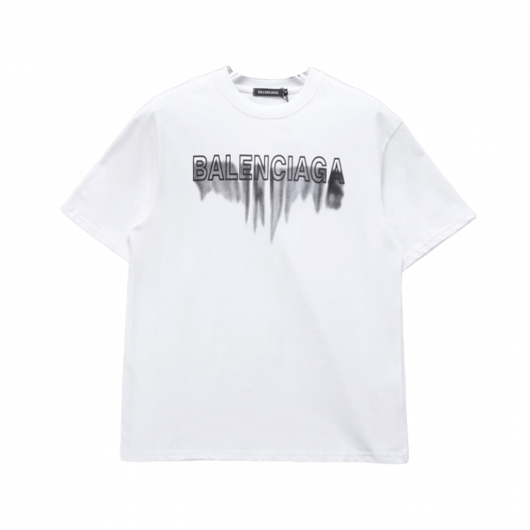 balenciaga´s-falling-apart.png Balenciaga´s Falling Apart