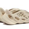 foam-runner-cream-4.png Yeezy Foam Runner - Cream