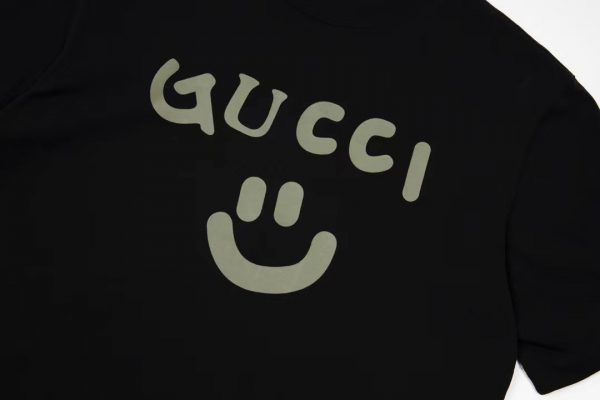 guccitshirt1-106.jpeg Gucci Smile T-Shirt