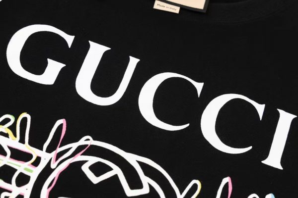 guchitshirtt2-10.jpeg Gucci T-Shirt