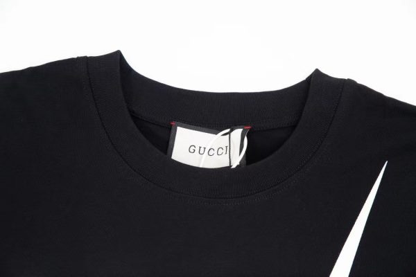guchitshirtt2-49.jpeg Gucci T-Shirt