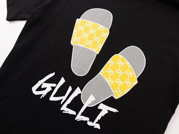 guchitshirtt2-56.jpeg Gucci Sandals T-Shirt