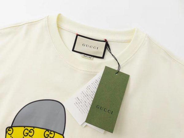 guchitshirtt2-60.jpeg Gucci Sandals T-Shirt