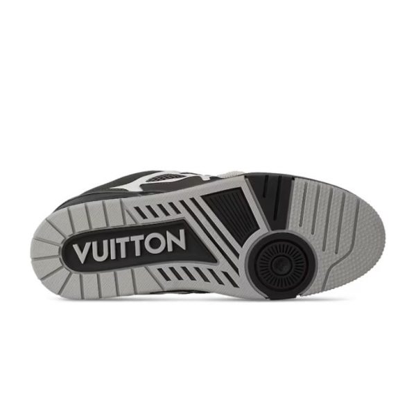 xr:d:DAFmkUkWp4Q:281,j:6102786997903245768,t:23111716 LV Trainer Skate - Grey