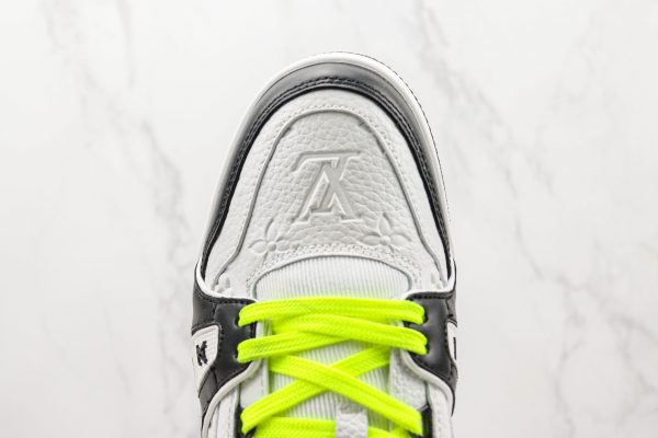 lv-trainer-sneaker-low-black-2.jpg LV Trainer Sneaker Low - Black