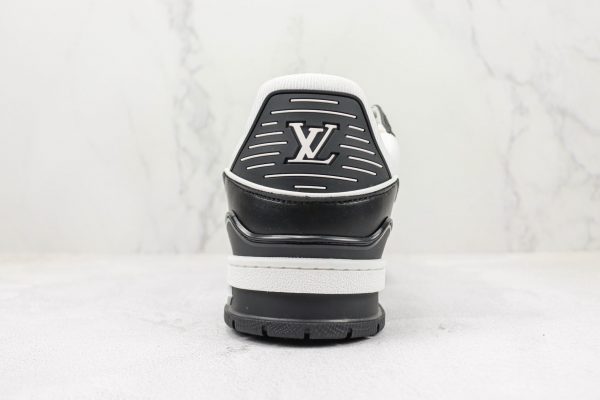 lv-trainer-sneaker-low-black.jpg LV Trainer Sneaker Low - Black