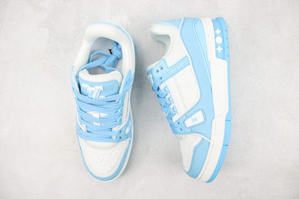 LV Trainer Sneaker Low- Light Blue