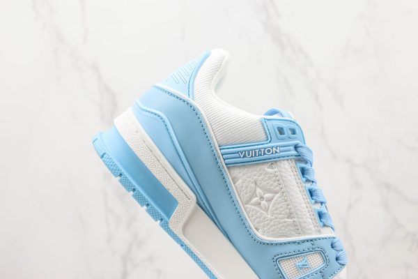 LV Trainer Sneaker Low- Light Blue