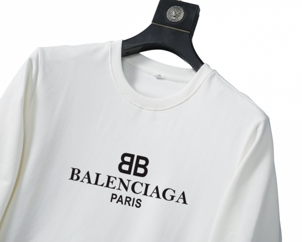 moschino-hoodie.png Balenciaga Hoodie