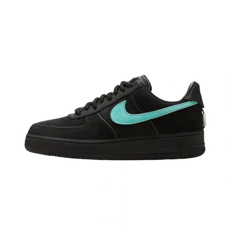 xr:d:DAFmkUkWp4Q:153,j:3230611821981894214,t:23100421 Nike Air Force 1 x Tiffany & Co.