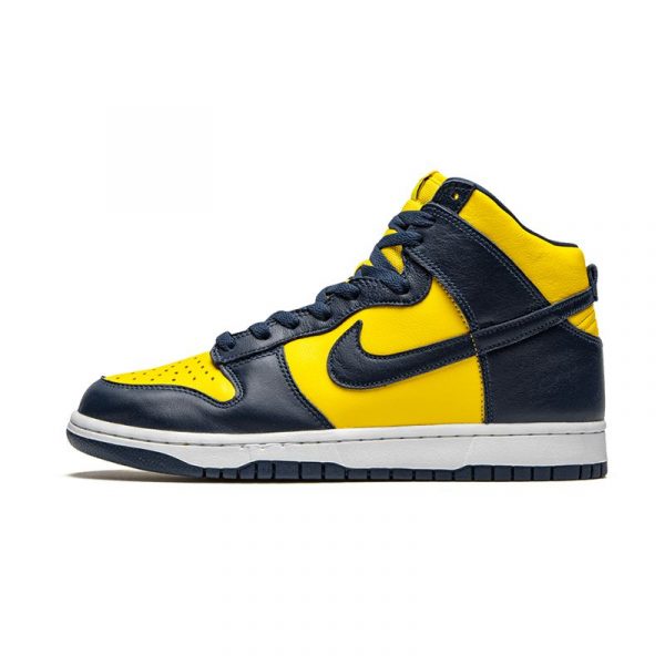 nike-dunk-high-michigan-2.jpg Nike Dunk High- Michigan