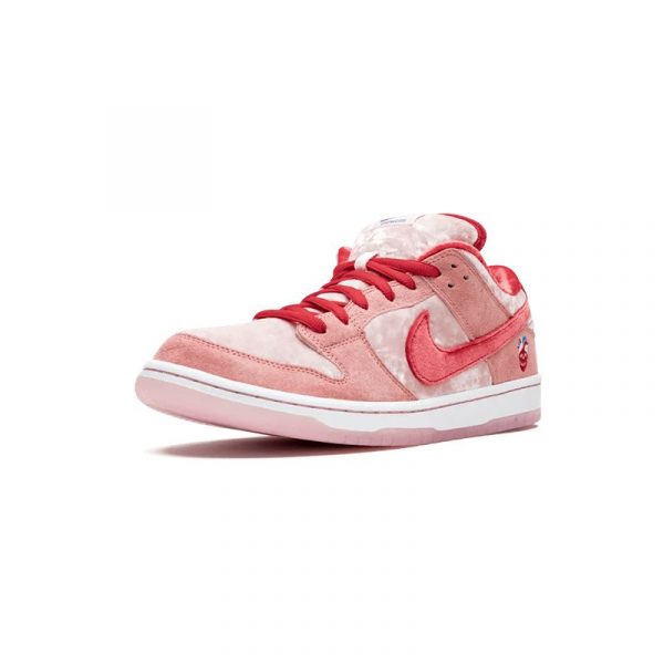 nike-sb-dunk-strangelove-2.jpg Nike Dunk Low- StrangeLove