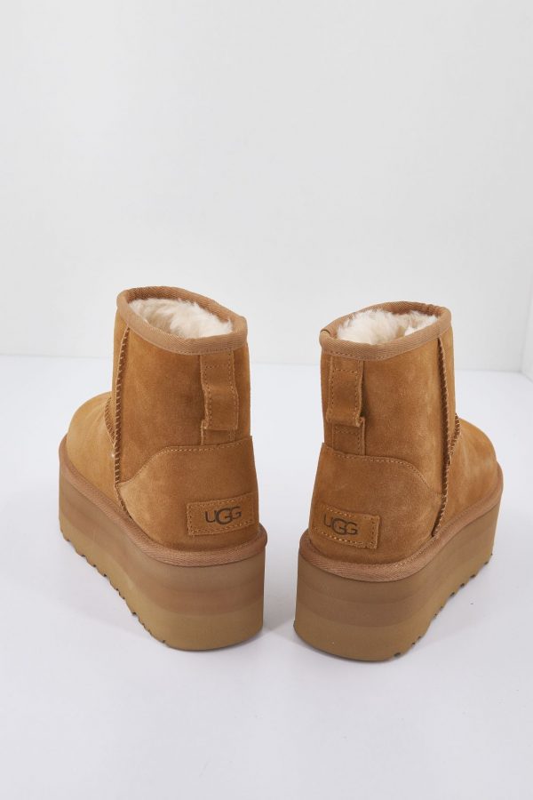 UGG - Classic platform