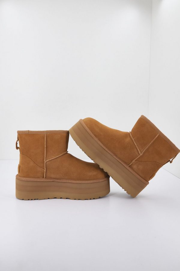 UGG - Classic platform